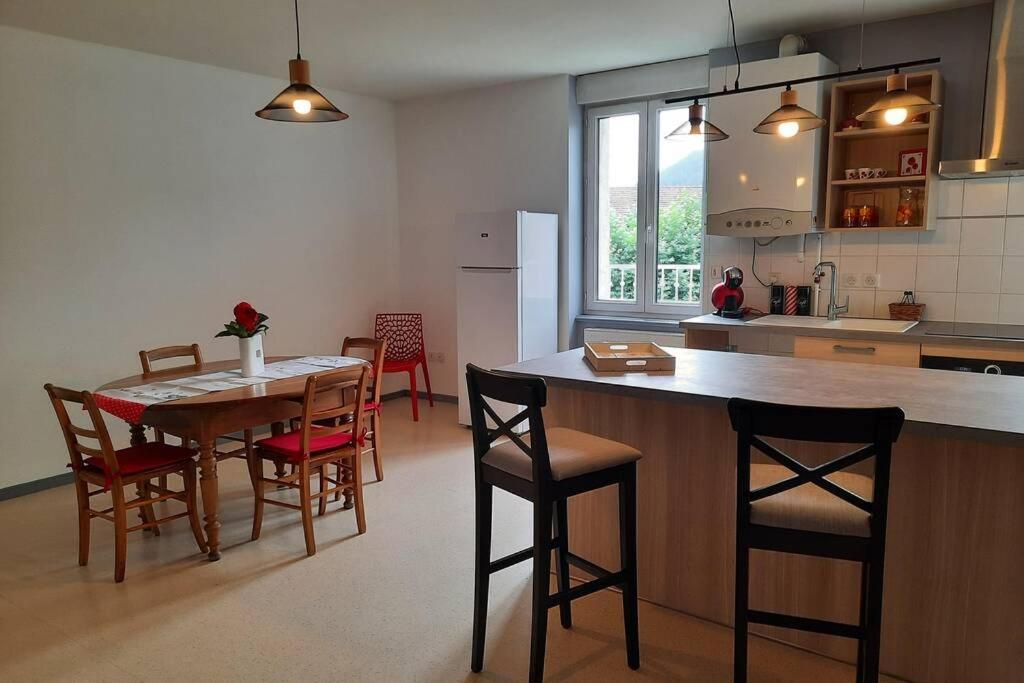 Saint Fortunat Sur Eyrieux : Gite 4 A 6 Personnes エクステリア 写真