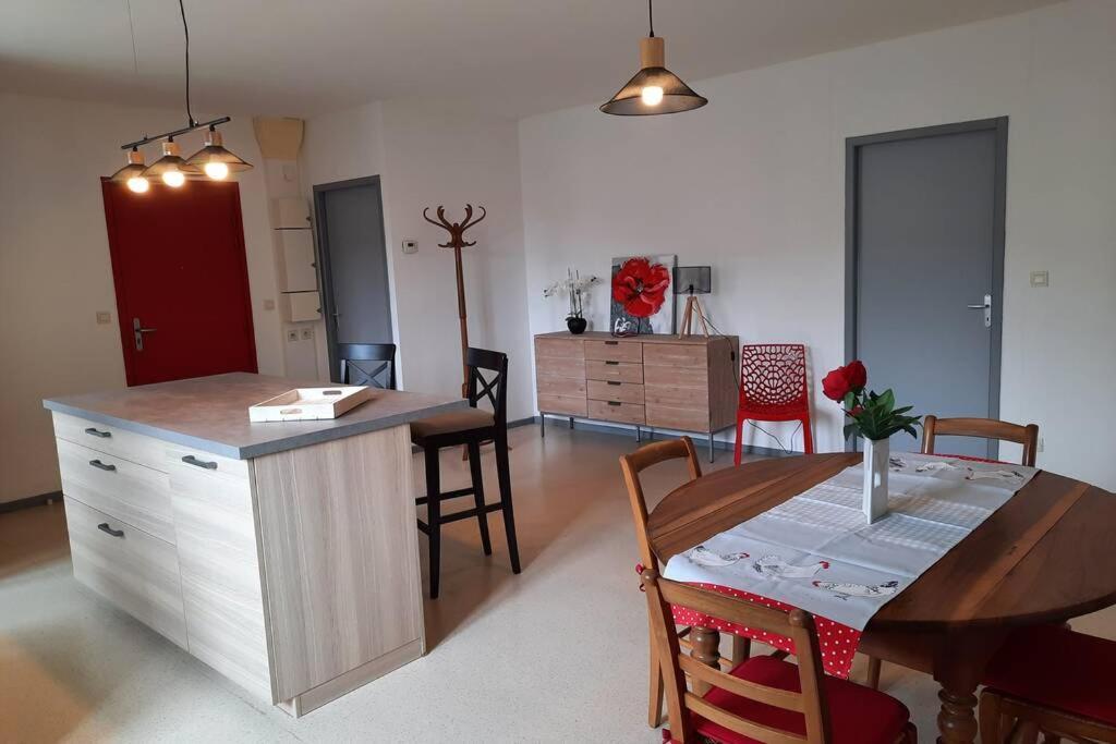 Saint Fortunat Sur Eyrieux : Gite 4 A 6 Personnes エクステリア 写真